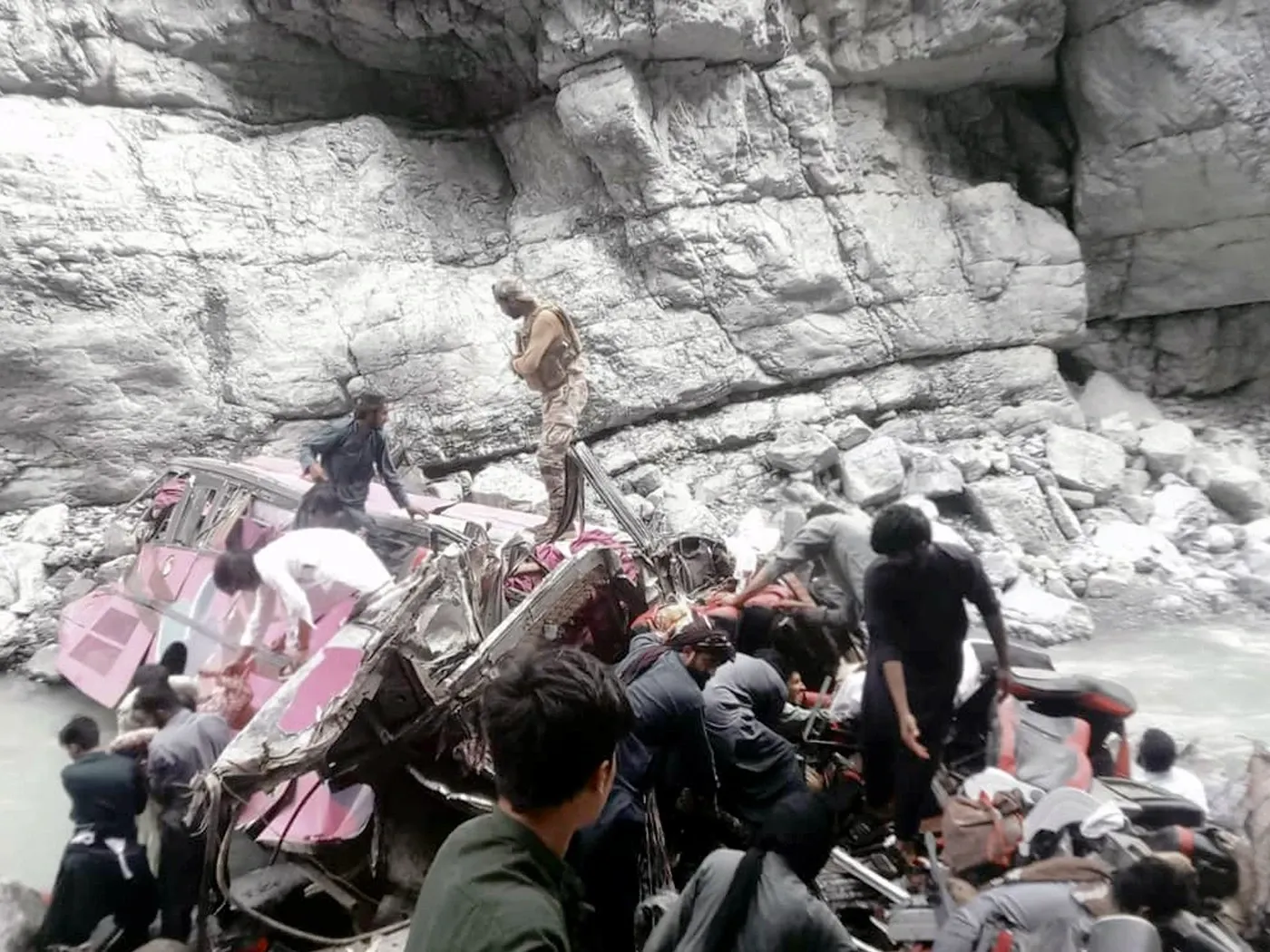 Accident de autobuz în Pakistan (Profimedia)