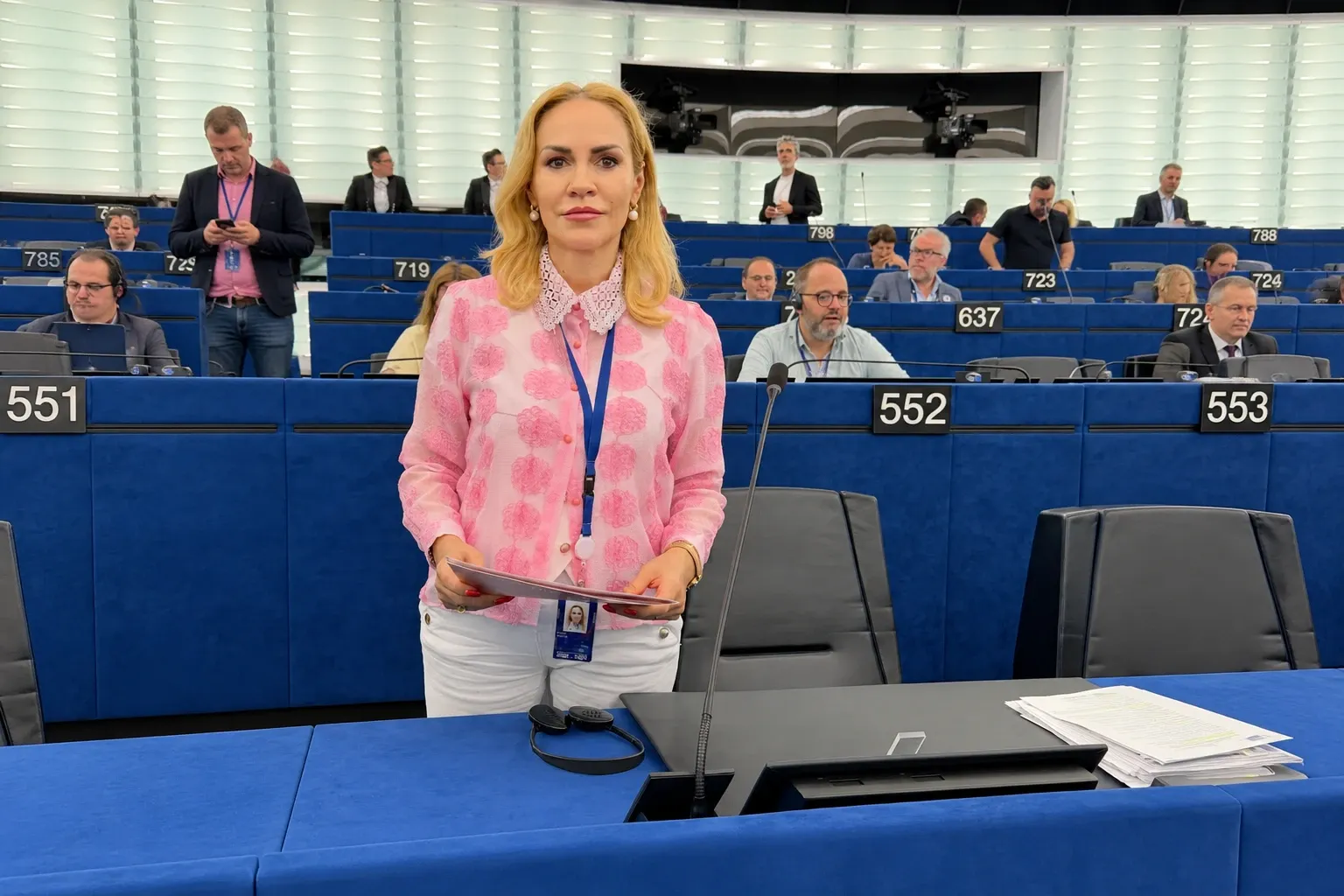 Gabriela Firea/ Facebook 