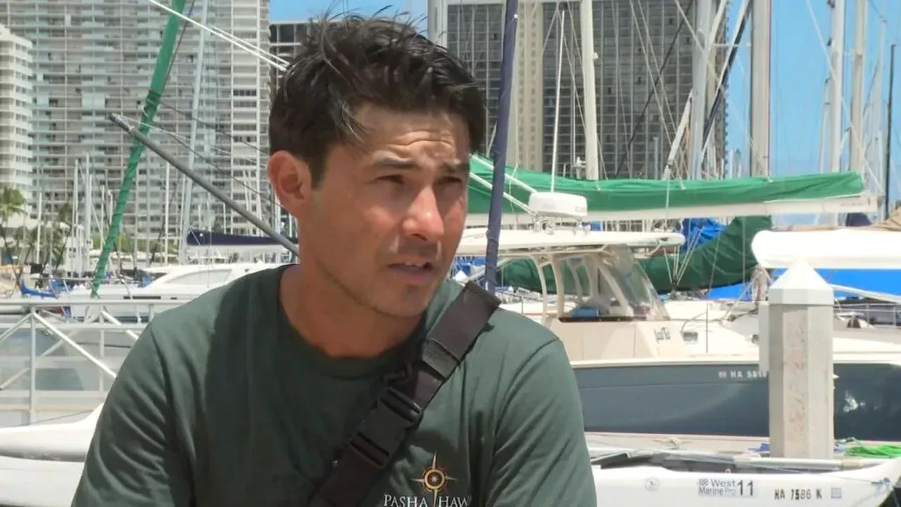 Navigator în Oceanul Pacific