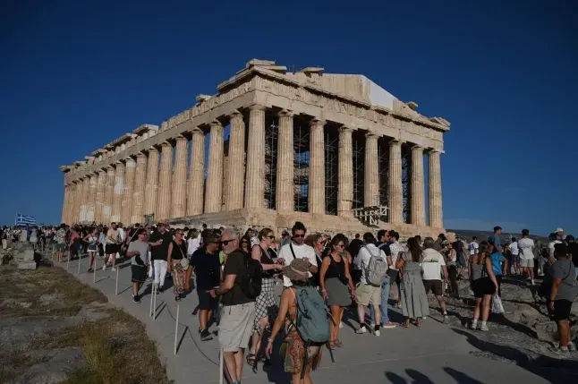 Turiști atacați Grecia