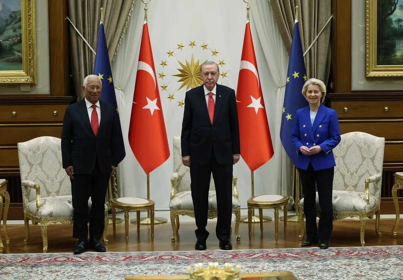  Ursula von der Leyen,  Antonio Costa și Recep Tayyip Erdogan. Foto: Profimedia