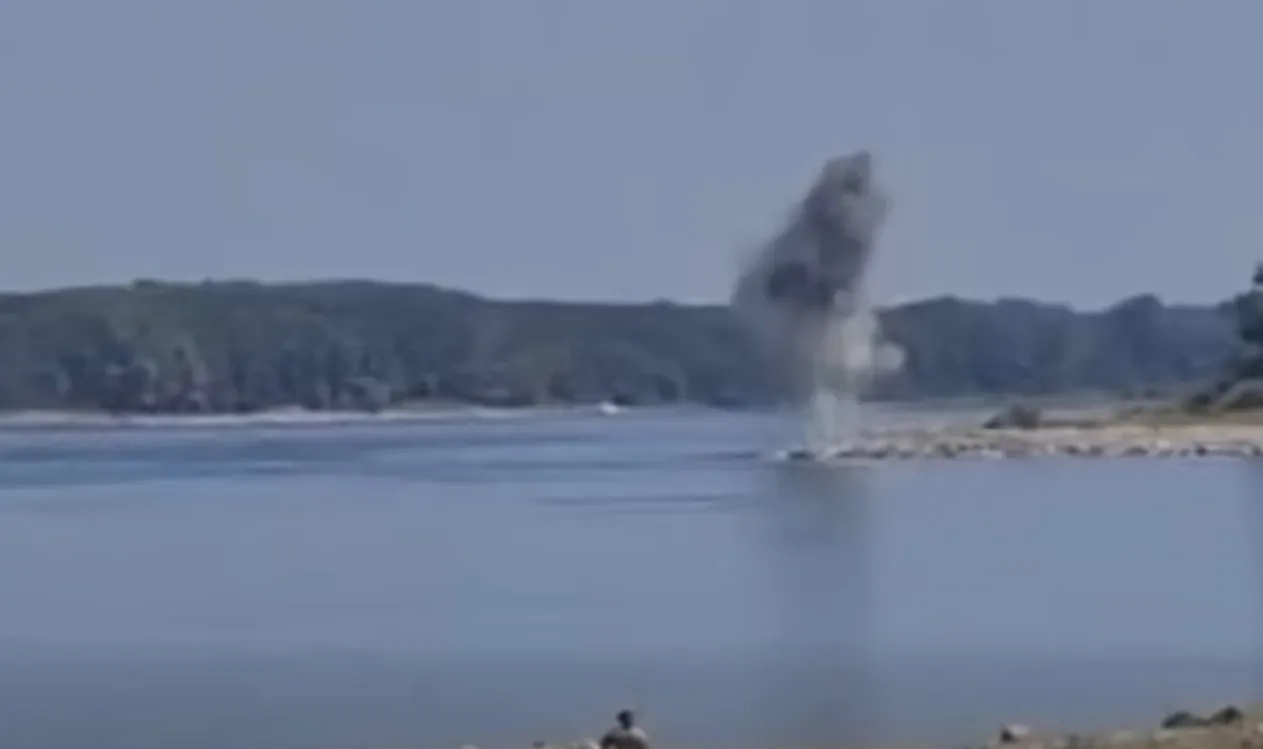 Explozie controlată pe Dunăre