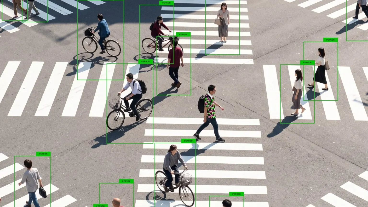 A fost descoperită cămașa care păcălește camerele de supraveghere cu inteligență artificială