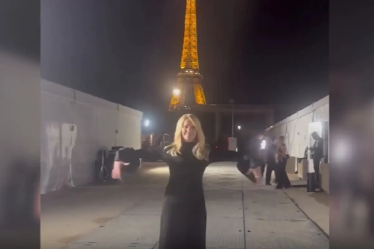 Nadia Comăneci, apariție spectaculoasă la Săptămâna Modei de la Paris