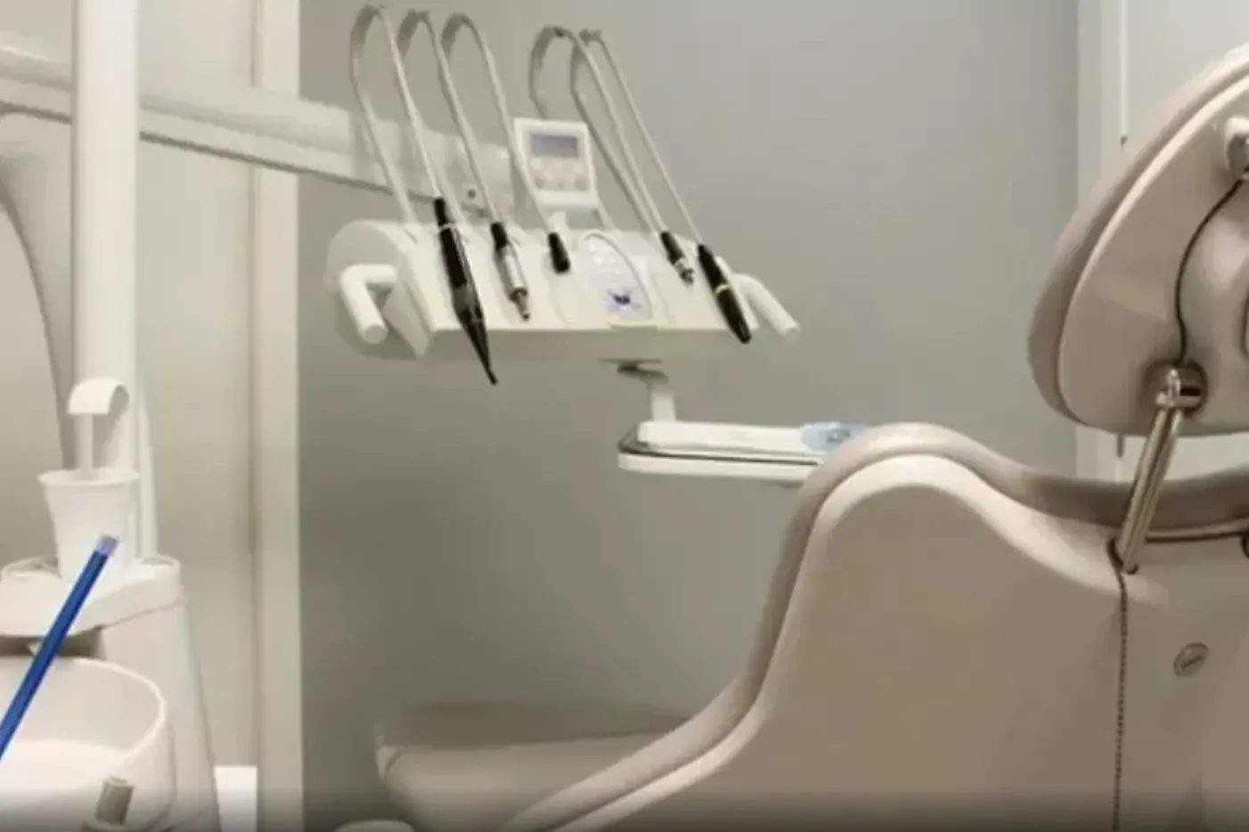 Înlocuirea dinților la vârsta a treia