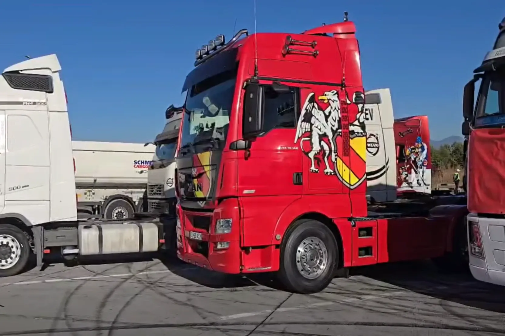 Protest al camionagiilor la Tg.Jiu 