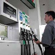 Carburanţii şi energia se scumpesc
