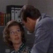 Miss Monneypenny a părăsit scena vieţii