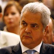 Adrian Năstase vrea să candideze la preşedinţia Consiliului Naţional al PSD
