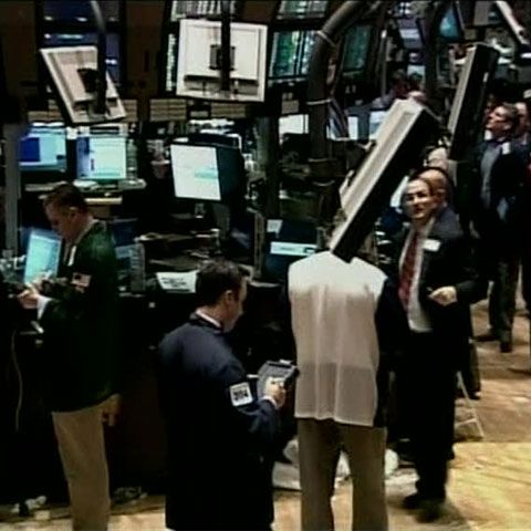 Bursele europene au deschis pe plus, însă Moscova suspendă tranzacţiile