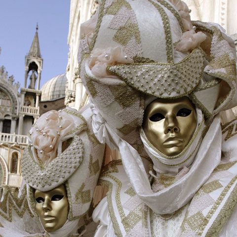 PREVIZIUNE - 2009, un an bogat în evenimente culturale şi de divertisment