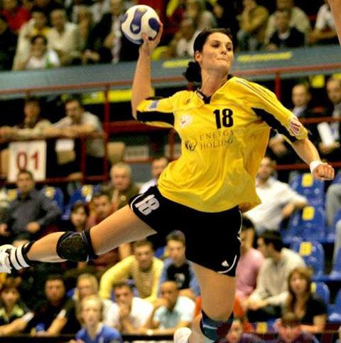 Handbal - Oltchim Rm. Vâlcea-Lada Togliatti 30-19, în Grupa C a Ligii Campionilor 
