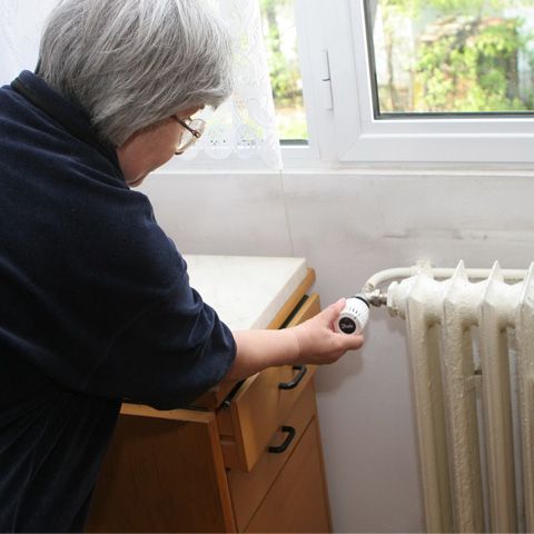 În mai multe oraşe ale ţării s-a redus debitul de gaz natural