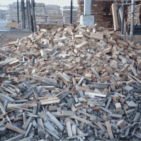 Mai multe familii din Bistriţa-Năsăud folosesc centrale termice pe biomasă