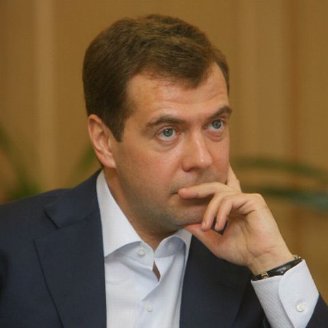 Medvedev propune organizarea unui summit cu consumatorii de gaz rusesc, sâmbătă, la Moscova