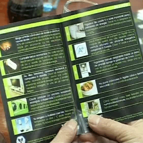 Angajaţii din Prefectura Braşov au avut ore de ecologizare a mediului