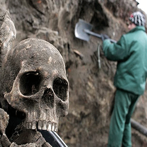 Peste 1.800 de germani, descoperiţi într-o groapă comună din Polonia