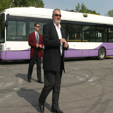"Afacerea troleibuzul" - 21 milioane de euro aruncate pe maşini mici, grele şi defecte