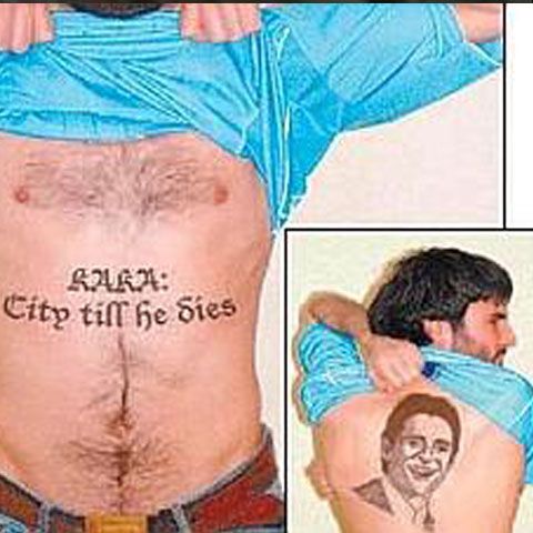 Un suporter al lui Manchester City şi-a tatuat pe corp chipul lui Kaka de la AC Milan  
