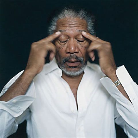 Morgan Freeman a rămas cu mâna dreaptă paralizată după un accident