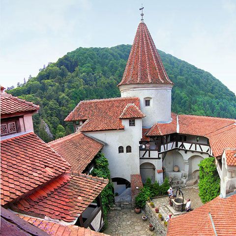 Castelul Bran se transformă în muzeu privat de la sfârşitul lui mai 2009 