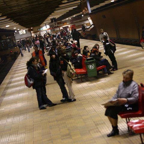 Metrorex: Modernizarea instalaţiilor de control între Basarab şi Dristor2 va fi gata în iunie 2009