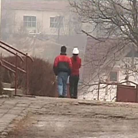 O adolescentă de 14 ani dintr-un centru de plasament a rămas gravidă 