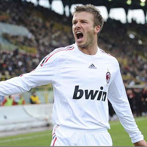 David Beckham a marcat un super-gol pentru AC Milan - VIDEO