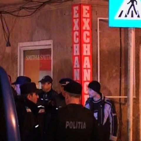 Poliţiştii au finalizat portretul-robot al agresorului de la casa de schimb din Braşov