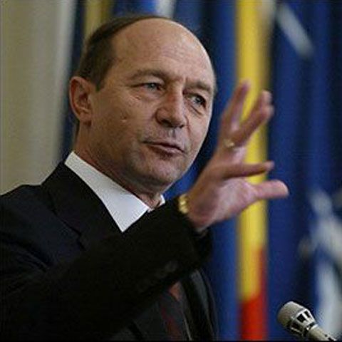 Băsescu speră ca viitoarea lege electorală să permită mai multor români din diaspora să voteze
