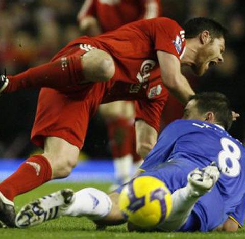 VIDEO / Lui Frank Lampard i-a fost anulat cartonaşul roşu din partida cu Liverpool 