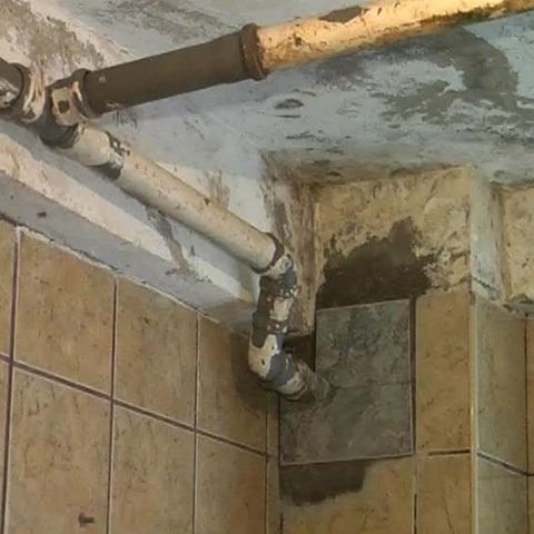 60 de bolnavi trăiesc în condiţii mizere la Spitalul Judeţului Mehedinţi 