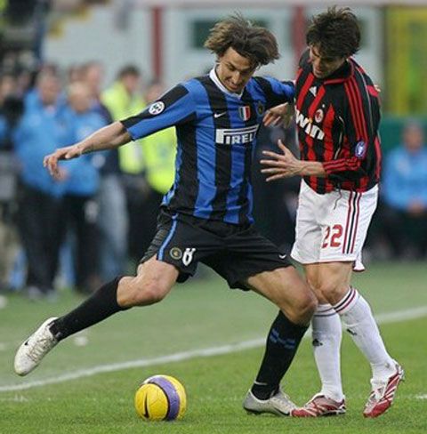 Ibrahimovic şi Kaka, cei mai bine plătiţi fotbalişti din lume. Vezi Topul 50 al celor mai mari salarii din fotbalul mondial!