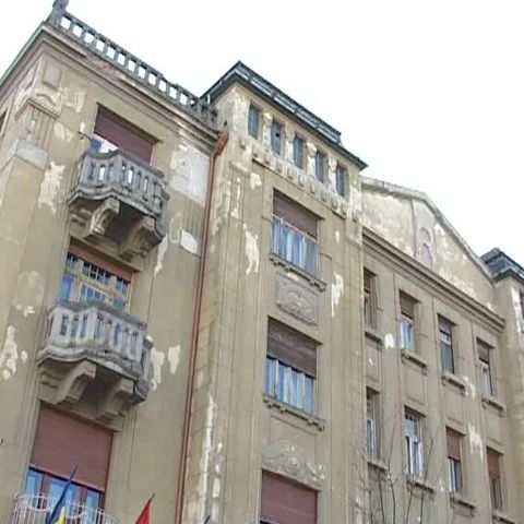 Chiar dacă au scăzut mult chiriile, apartamentele sunt goale 