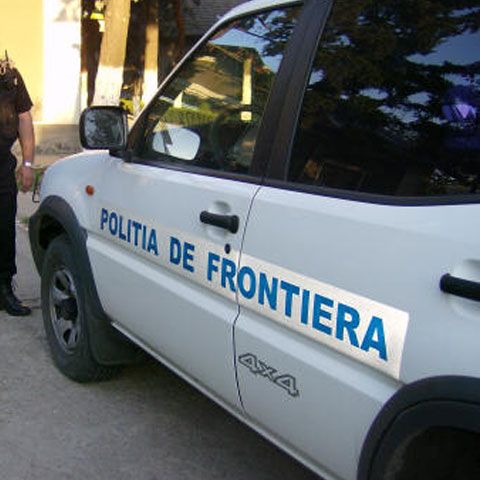 Un poliţist de frontieră a fost angajat pe baza unei diplome false 