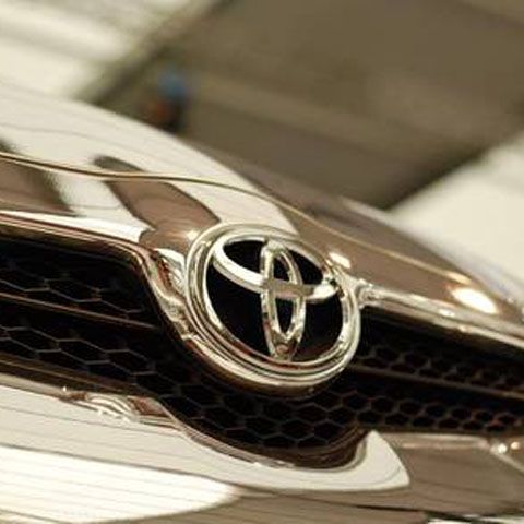 Toyota încearcă să producă biocarburanţi mai ieftini