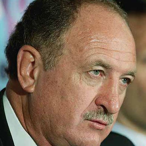 Chelsea l-a demis luni pe Luiz Felipe Scolari