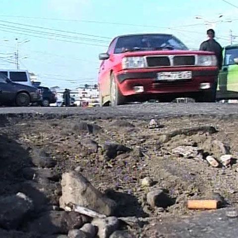 O şosea principală din Ploieşti nu a fost niciodată reabilitată în întregime 