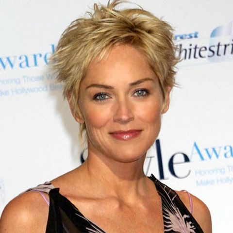 Sharon Stone este atrasă de adolescenţii de 18 ani - VEZI FOTO