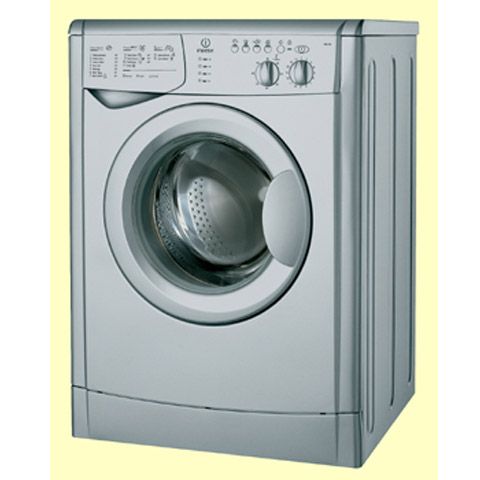 Profitul Indesit a scăzut la aproape o jumătate 