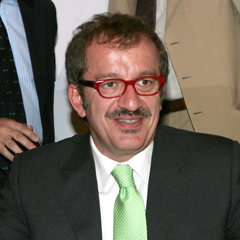 Maroni se luptă în justiţie cu un jurnalist acuzat de incitare la ură împotriva romilor