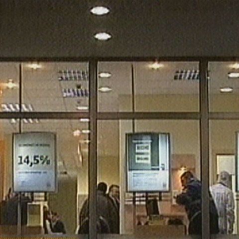 NewsIn:Un jandarm clujean a încercat să prindă jefuitorii de la sucursala Băncii Transilvania din Cluj