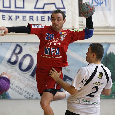 Handbal: Steaua-Valladolid 27-33, în prima manşă din optimile Cupei Cupelor