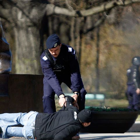 În România, un om a fost ucis zilnic, în 2008