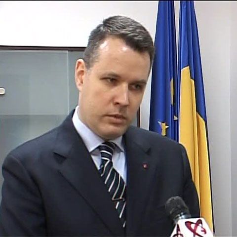 Medicii de familie ameninţă cu proteste