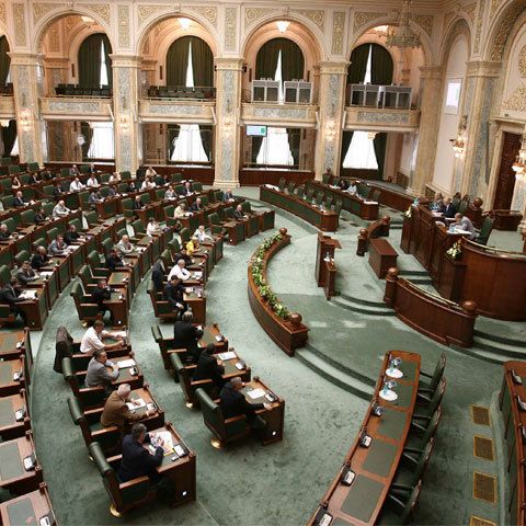 Programul pentru dezbaterea proiectului de buget: de la 14.00 la 24.00, timp de trei zile
