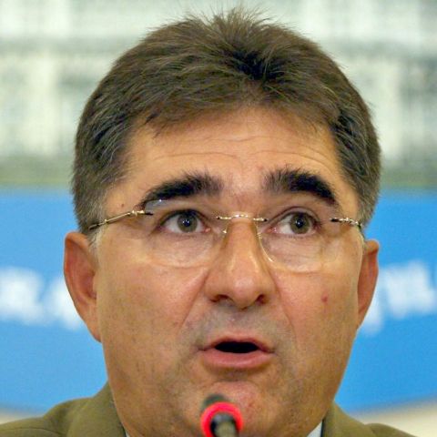 Senatorul PNL Ioan Ghişe nu renunţă la Legea privind ştirile pozitive, în ciuda deciziei CCR