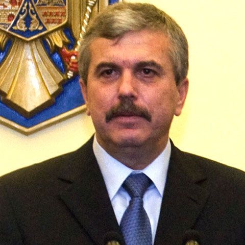 Guvernul a aprobat, prin Ordonanţă de Urgenţă, retragerea permiselor auto obţinute fraudulos