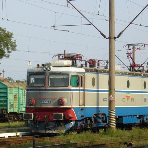 Patru tone de îngrăşământ chimic s-au scurs dintr-un tren, în judeţul Buzău