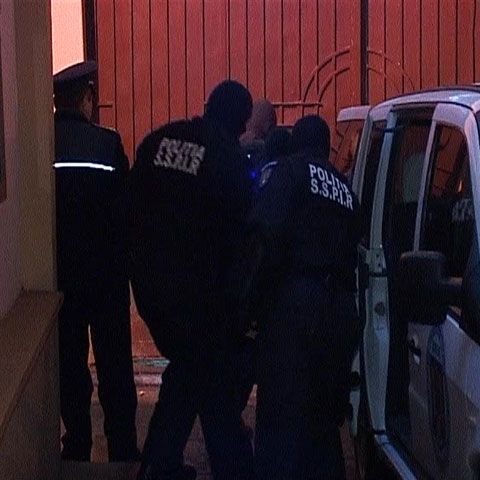 Trei reprezentanţi ai clanului Preda au fost reţinuţi în cazul scandalului de la mall-ul Plaza Romania